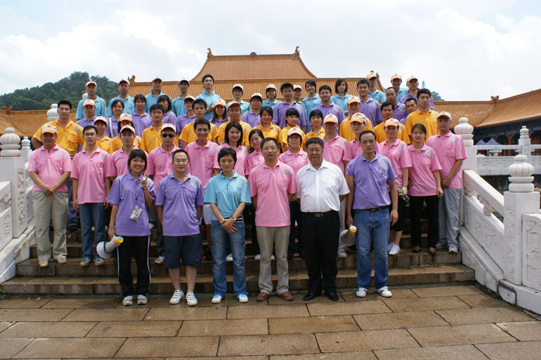 偉業(yè)經(jīng)營(yíng)部舉辦“偉業(yè)人?偉業(yè)力量”戶(hù)外拓展活動(dòng)